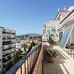 Penthouse Acapulco 푸엔히롤라